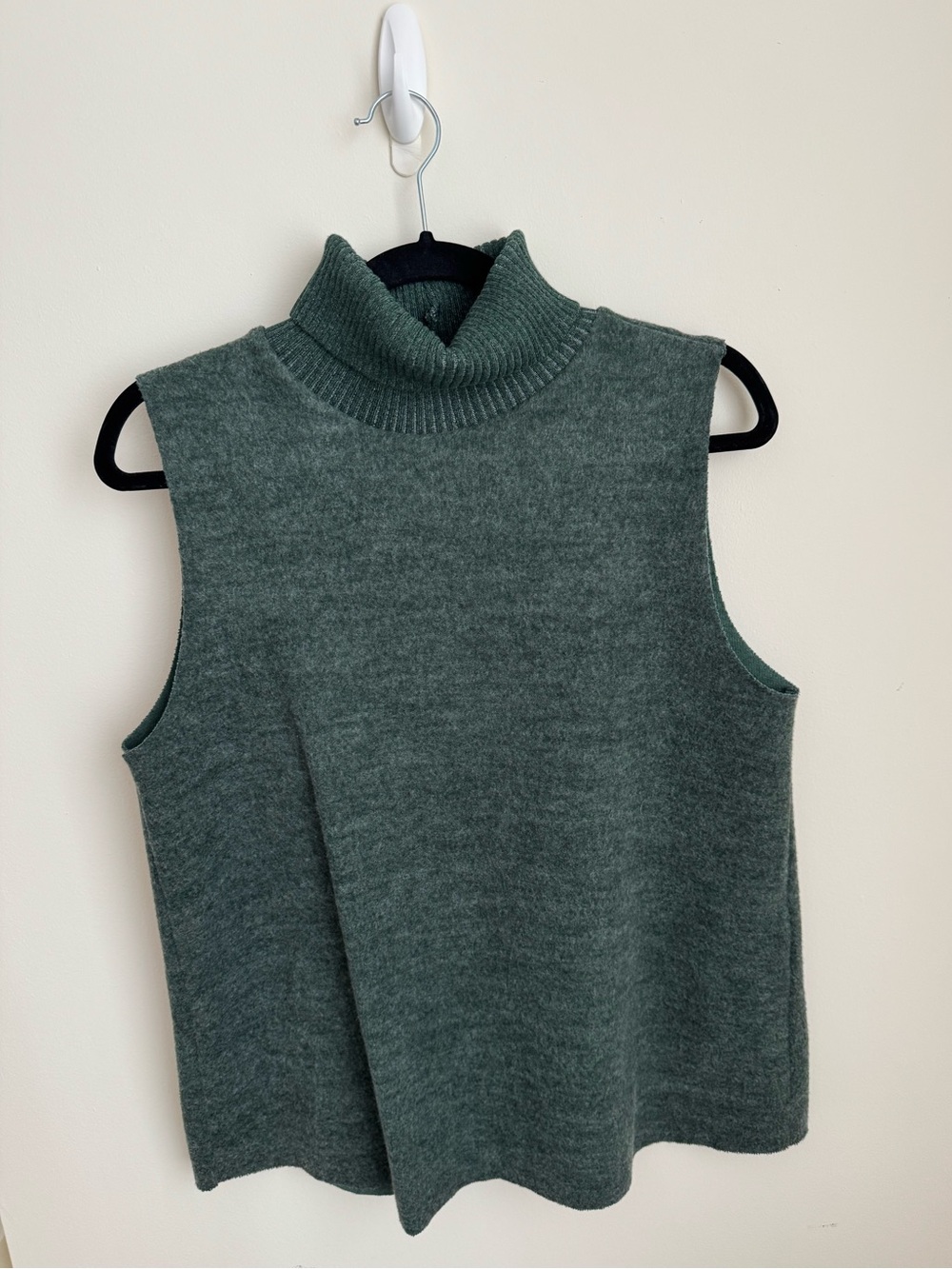 Zara Green Turtleneck Tank, Size Large